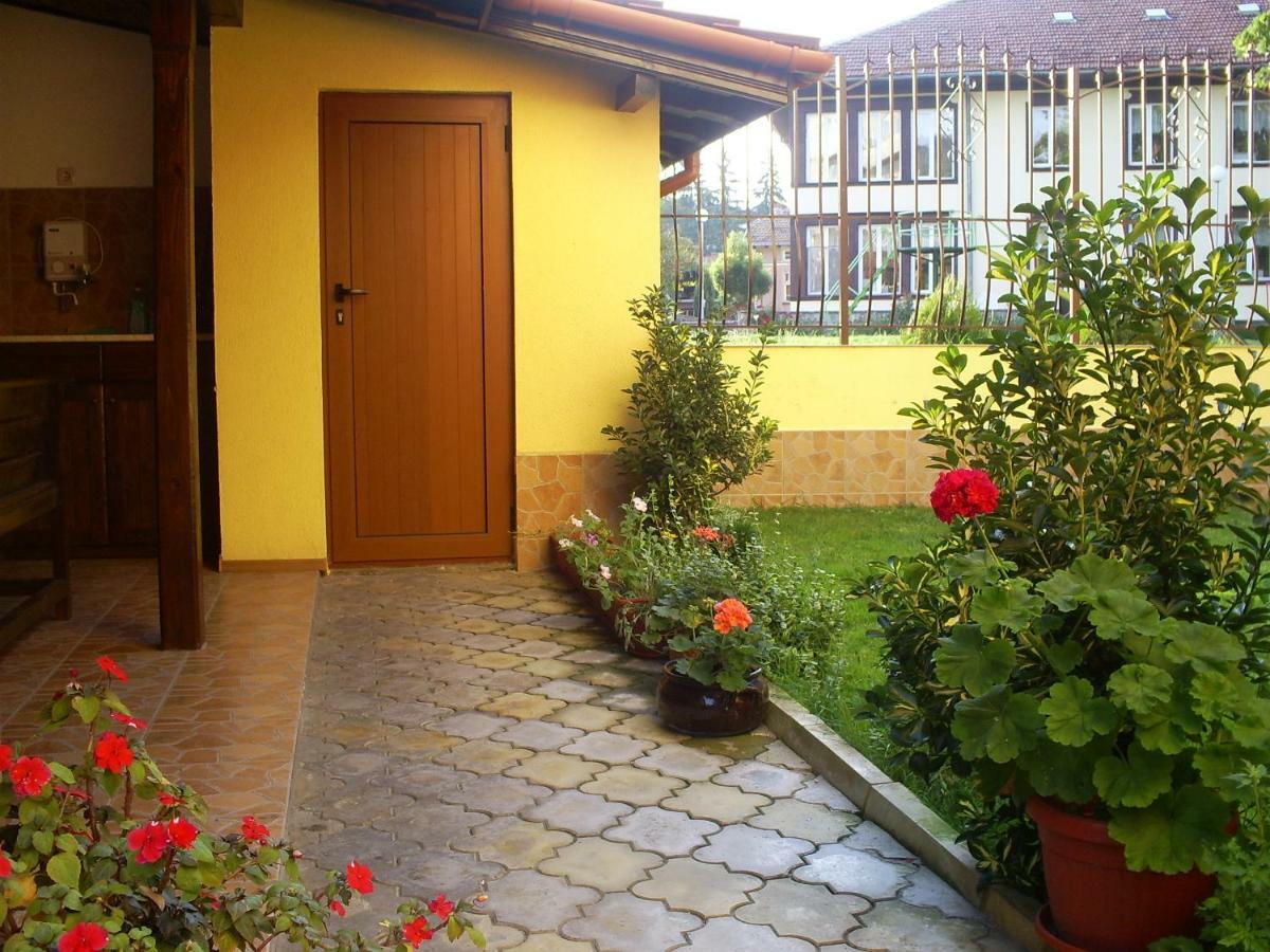 Къща За Гости Фантазия Tryavna Ngoại thất bức ảnh