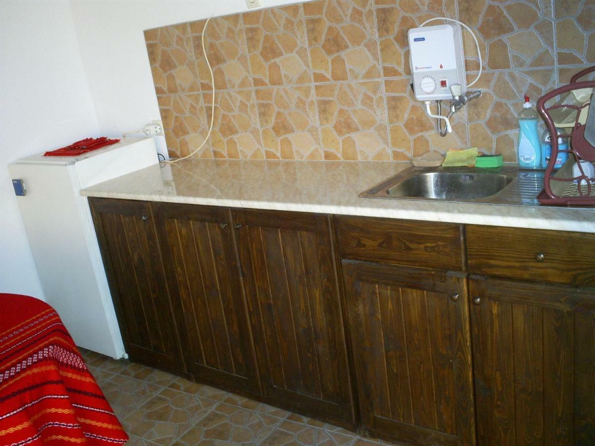 Къща За Гости Фантазия Tryavna Ngoại thất bức ảnh