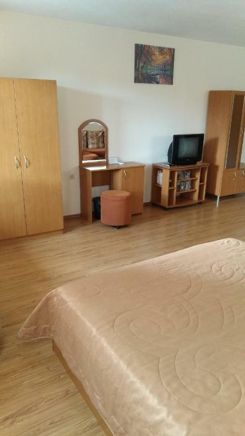 Къща За Гости Фантазия Tryavna Ngoại thất bức ảnh