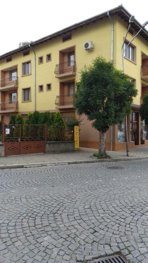 Къща За Гости Фантазия Tryavna Ngoại thất bức ảnh